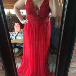 RED PROM DRESS JVN BY JOVANI